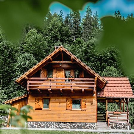 Central Chalet Varsag Exterior photo